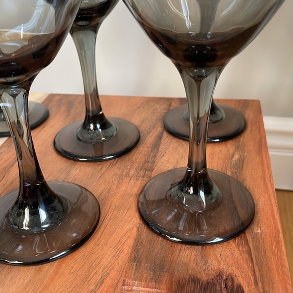🍷Set of 6 Smoke Gray Ombré Wine Glasses 🍷 EUC! No chips or cracks! - Picture 12 of 16